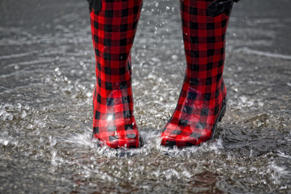 boots dance in the rain